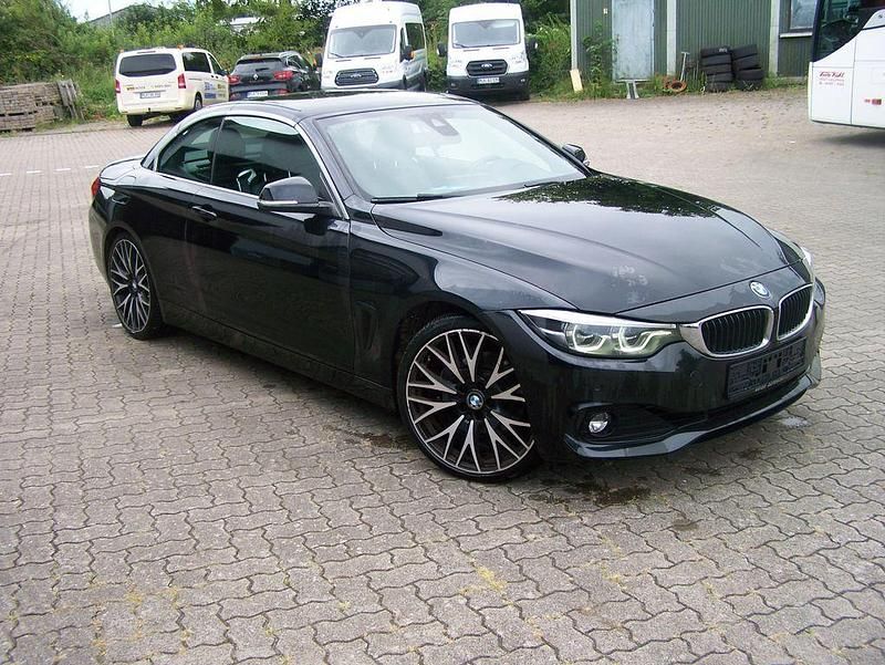 Schwarz Gebraucht 2017 BMW 430 Cabriolet Advantage Cabrio | 22.950 € (Fairer Preis) - Bild 1/4