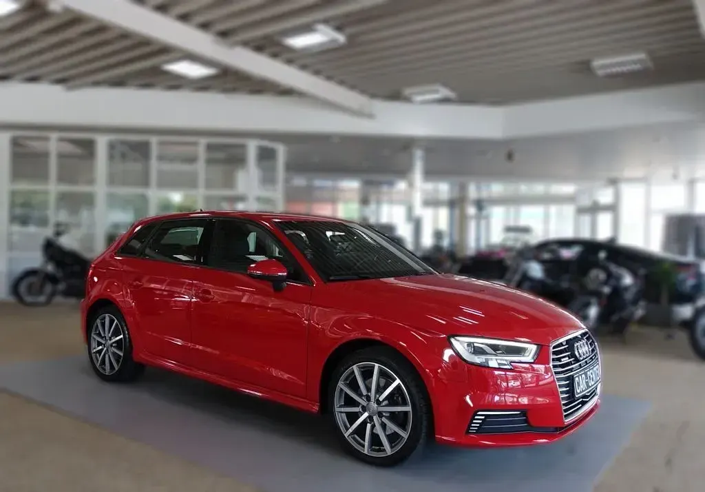 Gebraucht Audi A3 S-line plus 204 PS (150 kW) 2020 Tangorot Limousine