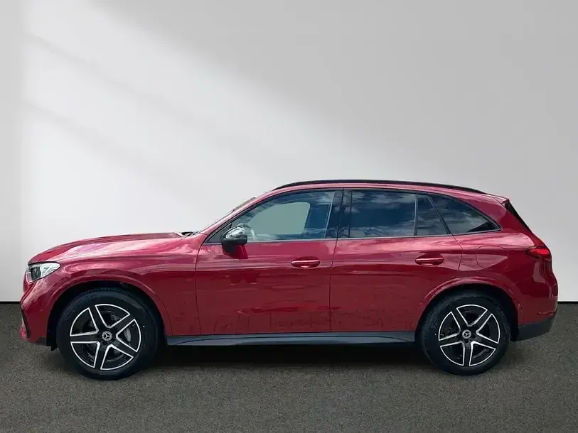 Gebraucht Mercedes GLC400d AMG 252 PS (185 kW) 2025 Rot SUV