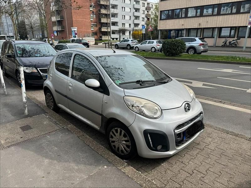 Gebraucht Citroën C1 68 PS (50 kW) 2013 Silber Kleinwagen