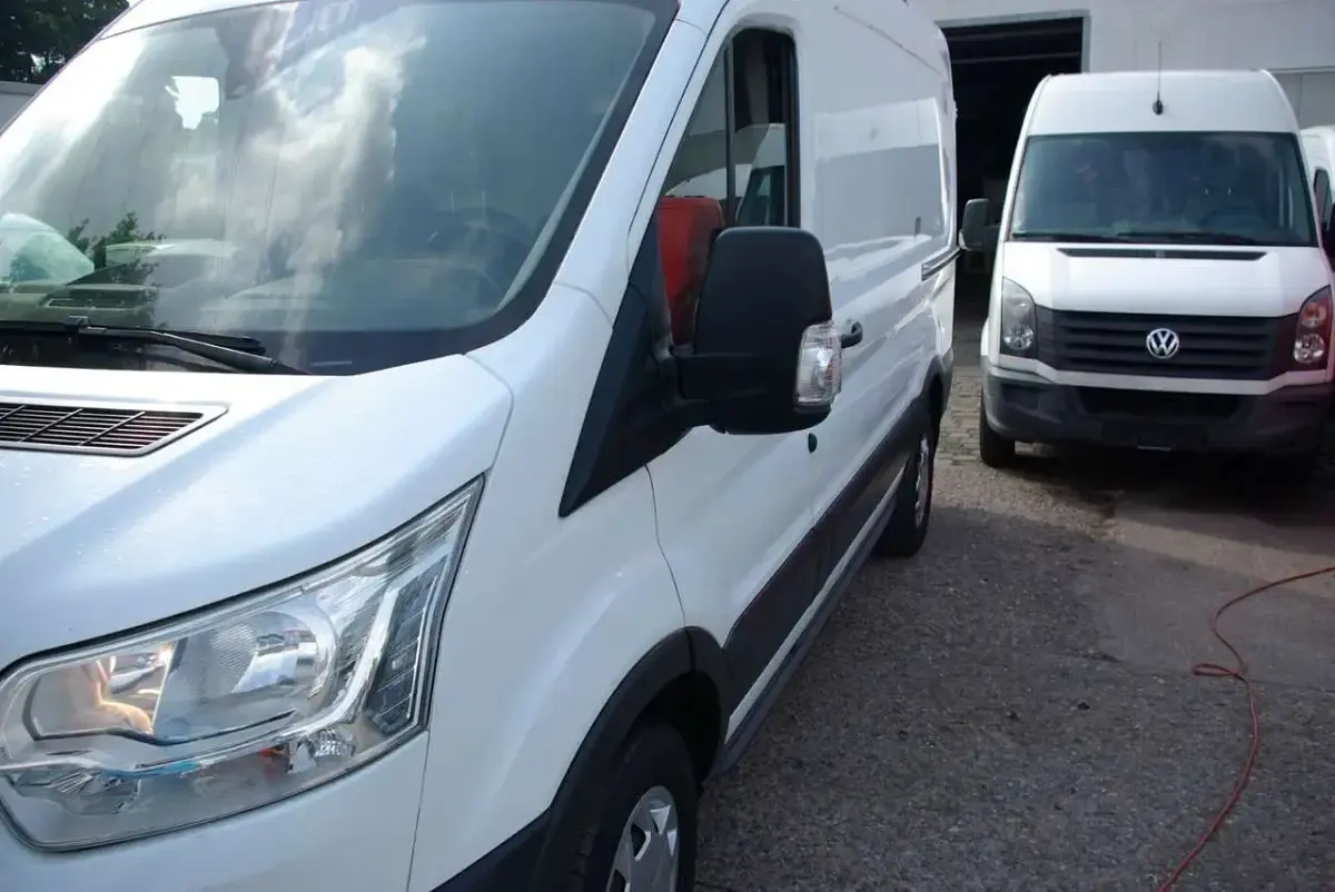 Gebraucht Ford Transit Trend 131 PS (96 kW) 2017 Weiß Limousine