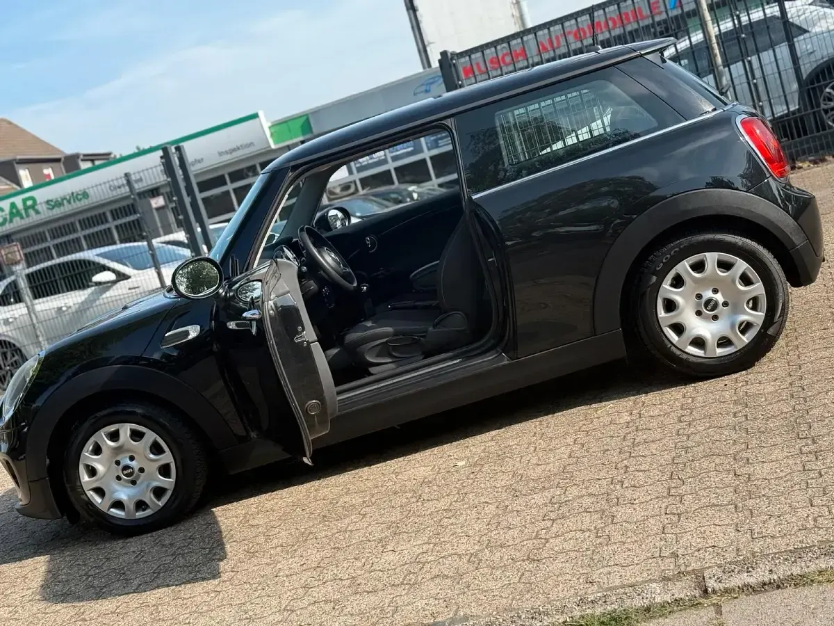 Gebraucht Mini ONE 102 PS (75 kW) 2014 Schwarz Kleinwagen