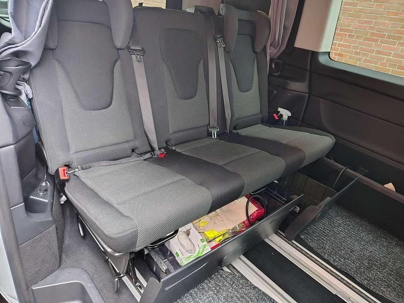 Gebraucht Mercedes V200 136 PS (100 kW) 2015 Weiß Van / Kleinbus