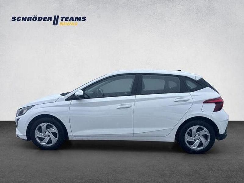 Gebraucht Hyundai i20 Select 79 PS (58 kW) 2025 Atlas white Kleinwagen