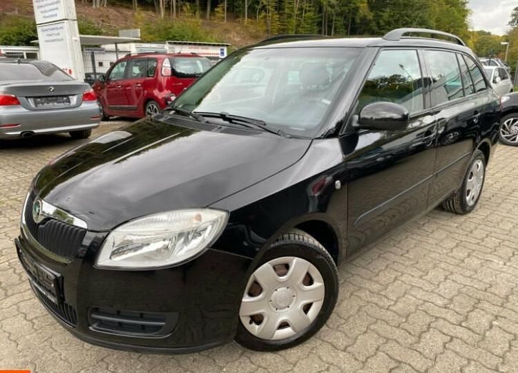 Schwarz Gebraucht 2009 Skoda Fabia Kombi | 1.900 € (Fairer Preis) - Bild 1/1
