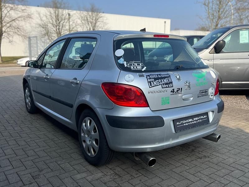 Gebraucht Peugeot 307 109 PS (80 kW) 2005 Silber Limousine