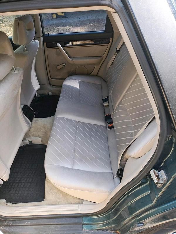 Gebraucht Audi 100 Basis 115 PS (84 kW) 1993 Grün Kombi