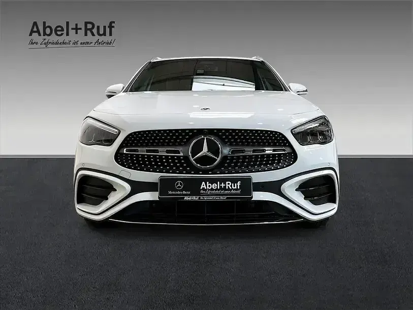 Gebraucht Mercedes GLA200 AMG 150 PS (110 kW) 2025 Weiß SUV