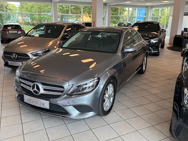 Gebraucht Mercedes C300 258 PS (189 kW) 2018 Grau (selenitgrau) Limousine