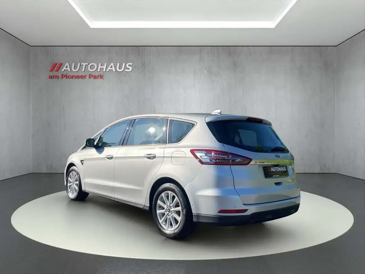 Gebraucht Ford S-MAX S 150 PS (110 kW) 2023 Silber Van / Kleinbus