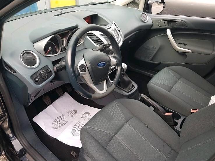 Gebraucht Ford Fiesta 80 PS (58 kW) 2009 Schwarz Kleinwagen