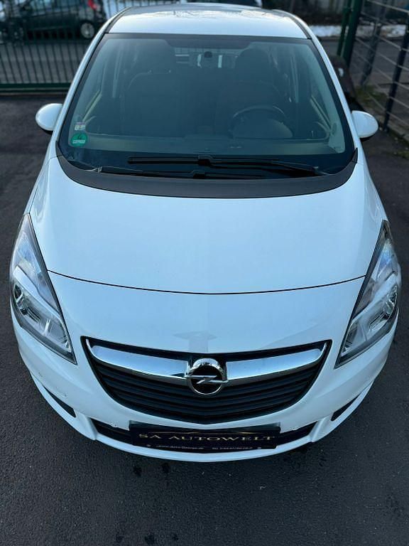Gebraucht Opel Meriva Edition 101 PS (74 kW) 2017 Weiß Van / Kleinbus