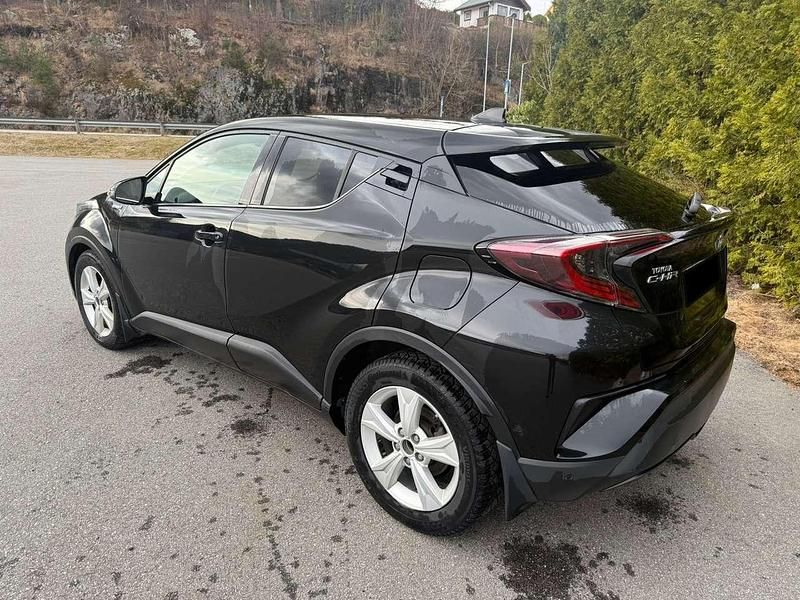 Gebraucht Toyota C-HR Lounge 98 PS (72 kW) 2018 Schwarz SUV