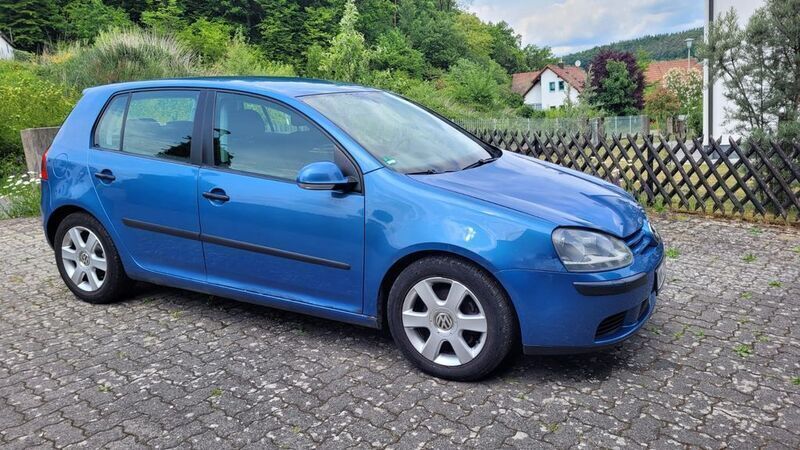 Blau Gebraucht 2004 VW Golf IV Limousine | 1.700 € (Guter Preis) - Bild 1/4