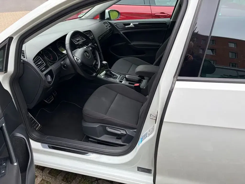 Gebraucht VW Golf VII Sound 116 PS (85 kW) 2017 Weiß Kombi