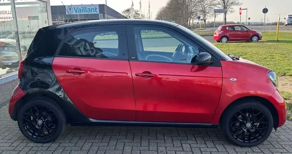 Gebraucht Smart ForFour Prime 71 PS (52 kW) 2014 Rot Kleinwagen
