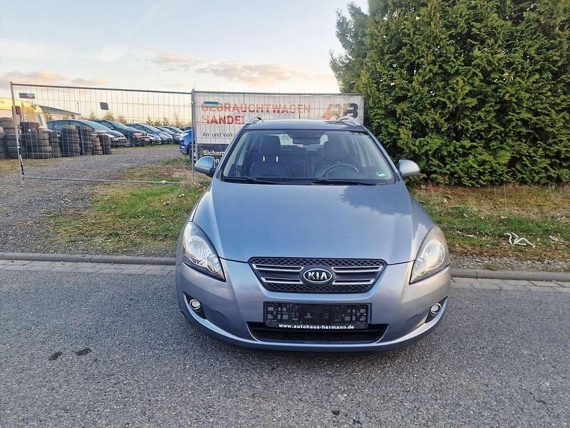 Gebraucht Kia Ceed 143 PS (105 kW) 2007 Grau Kleinwagen