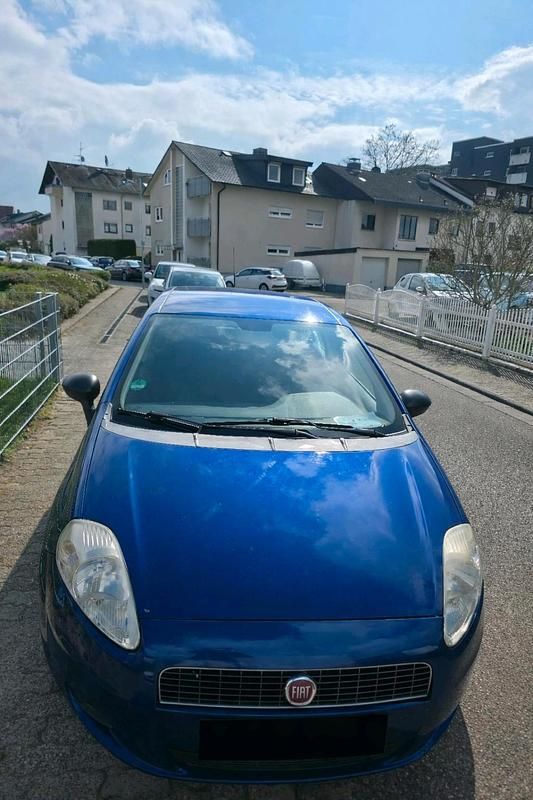 Gebraucht Fiat Grande Punto Active 77 PS (56 kW) 2009 Blau Kleinwagen