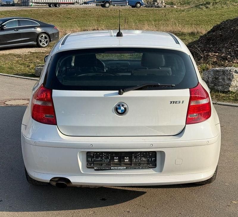 Gebraucht BMW 116 Advantage 122 PS (89 kW) 2010 Weiß Kleinwagen