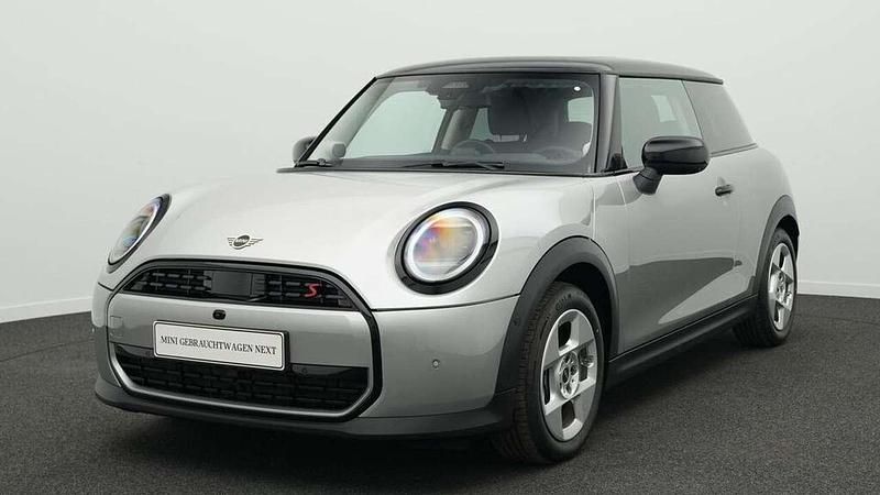 Grau Gebraucht 2024 Mini Cooper S Classic Kleinwagen | 26.850 € (Fairer Preis) - Bild 1/4