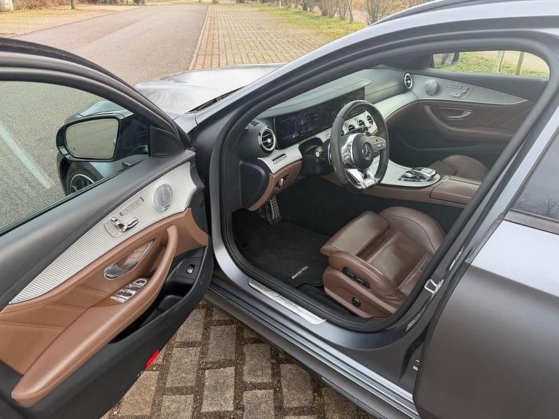 Gebraucht Mercedes E63S AMG AMG 612 PS (450 kW) 2018 Grau Limousine
