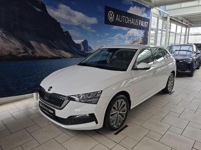 Gebraucht Skoda Scala Clever 110 PS (80 kW) 2021 Weiß Kleinwagen