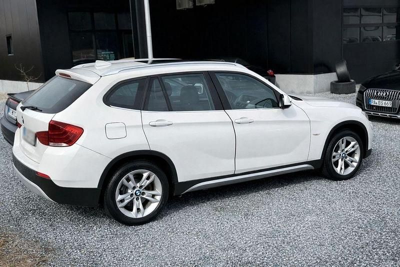 Używany BMW X1 204 KM (150 kW) 2011 Biały SUV