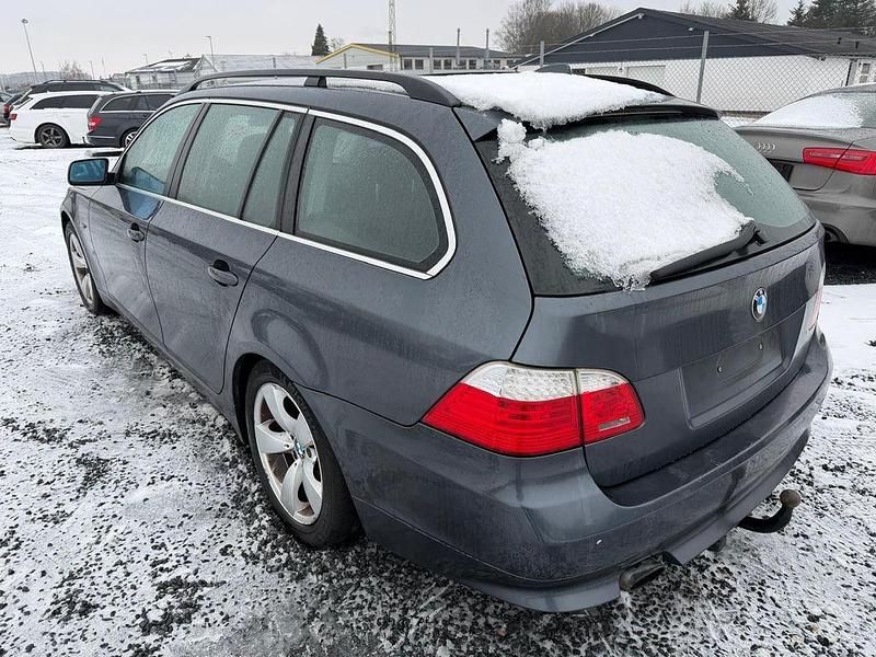 Gebraucht BMW 520 Sport Line 170 PS (125 kW) 2008 Grau Kombi