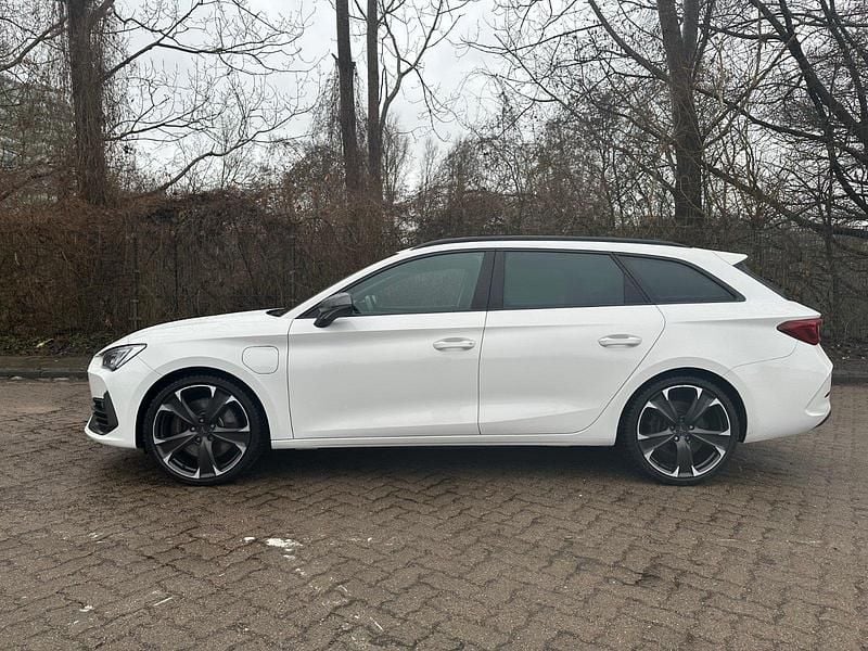 Gebraucht Cupra Leon VZ 245 PS (180 kW) 2022 Weiß Kombi