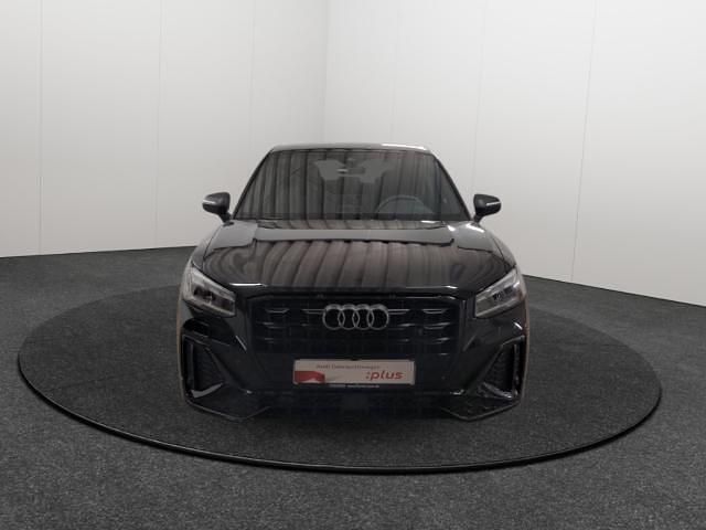 Gebraucht Audi Q2 S-Line 150 PS (110 kW) 2024 Mythosschwarz metallic SUV
