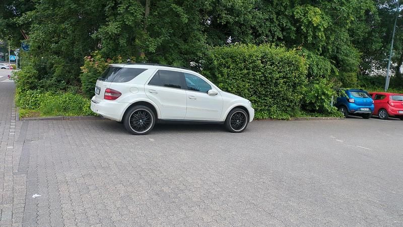 Gebraucht Mercedes ML63 AMG AMG 306 PS (225 kW) 2008 Weiß SUV