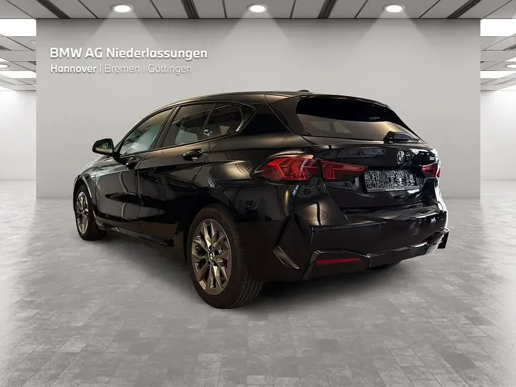 Gebraucht BMW 120 156 PS (114 kW) 2025 Schwarz Kleinwagen