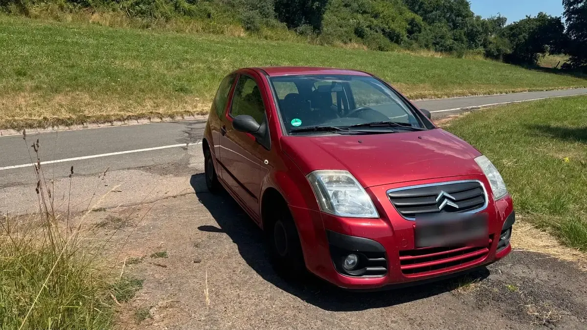 Gebraucht Citroën C2 60 PS (44 kW) 2009 Rot Kleinwagen