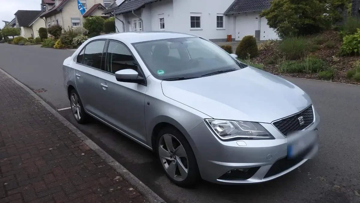 Gebraucht Seat Toledo 4You 105 PS (77 kW) 2014 Silber Kleinwagen