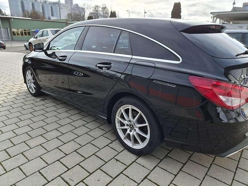 Gebraucht Mercedes CLA220 177 PS (130 kW) 2017 Nachtschwarz Limousine