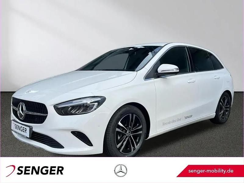 Weiß Gebraucht 2025 Mercedes B200 Progressive Van / Kleinbus | 34.980 € (Teuer) - Bild 1/1