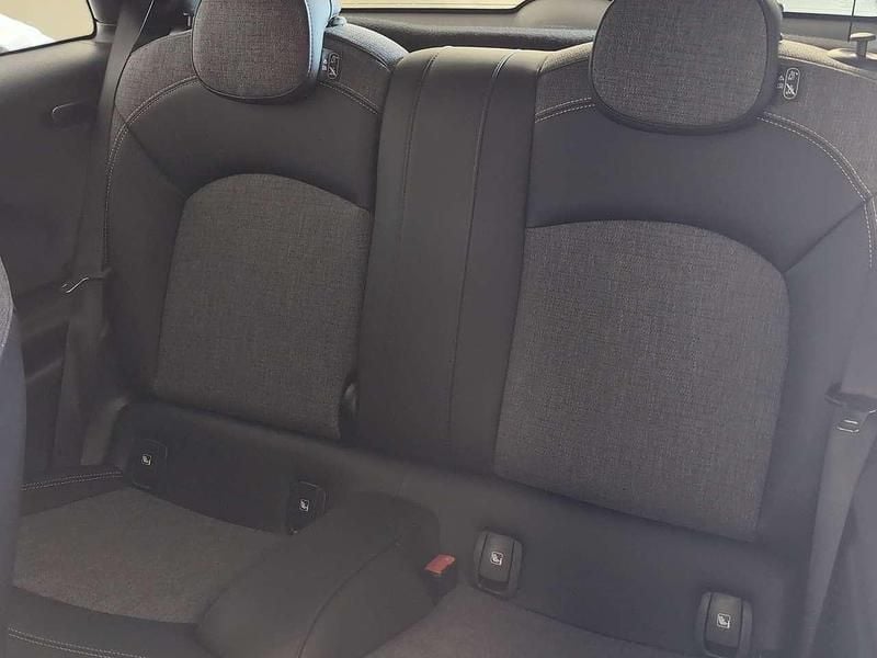 Second-hand Mini Cooper 136 CP (100 kW) 2022 Argintiu Hatchback