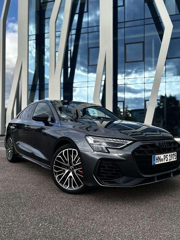 Gebraucht Audi S3 Ambiente 333 PS (244 kW) 2024 Limousine