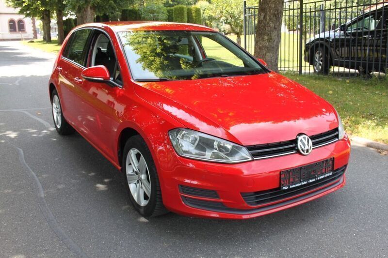 Rot Gebraucht 2014 VW Golf VII Comfortline Limousine | 6.399 € (Guter Preis) - Bild 1/4