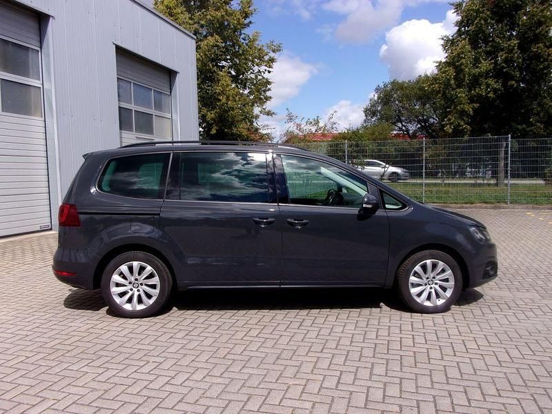 Gebraucht Seat Alhambra Style 150 PS (110 kW) 2016 Grau Van / Kleinbus