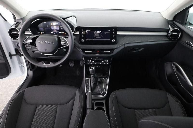 Neu Skoda Fabia Selection 116 PS (85 kW) 2025 Moon white metallic Kleinwagen