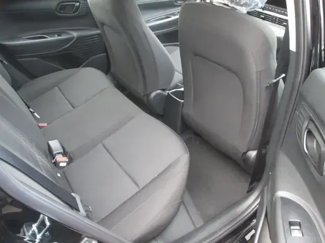 Neu Hyundai i20 Select 90 PS (66 kW) 2025 Schwarz Kleinwagen