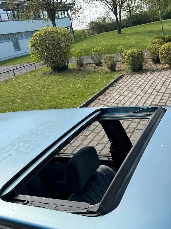Używany VW Golf II 80 KM (58 kW) 1991 Niebieski Hatchback