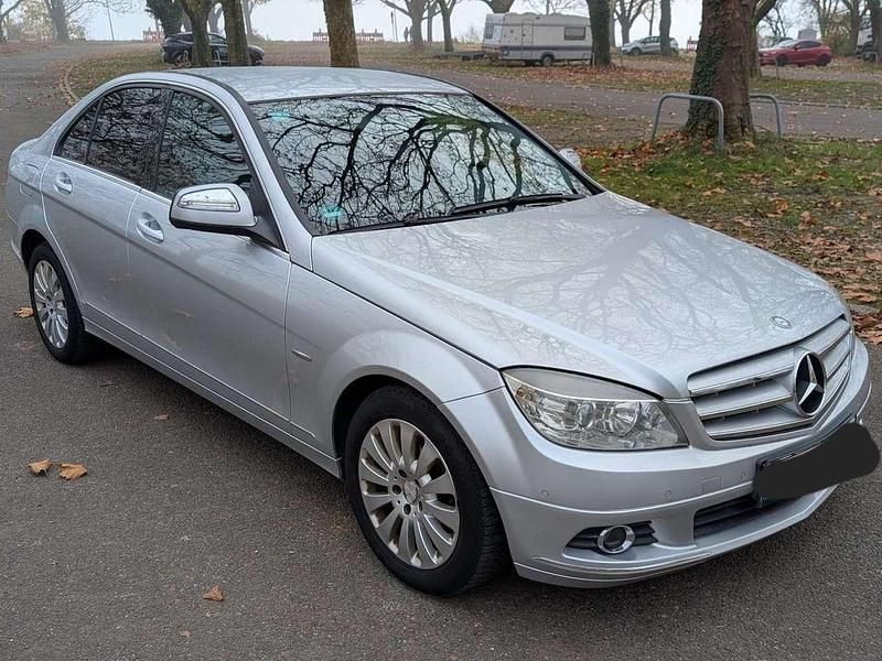 Grau Gebraucht 2007 Mercedes C280 Elegance Limousine | 8.899 € (Fairer Preis) - Bild 1/4