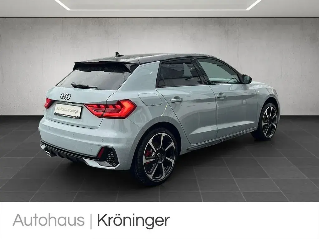 Gebraucht Audi A1 Sportback S-Line 207 PS (152 kW) 2026 Pfeilgrau perleffekt mythos... Kleinwagen
