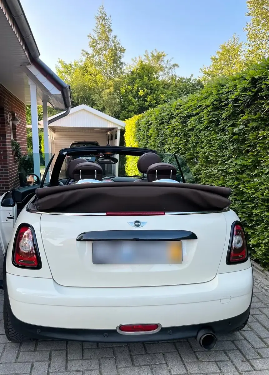 Usata Mini Cooper Cabriolet 120 CV (88 kW) 2009 Beige Cabrio