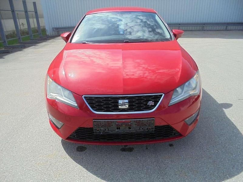 Gebraucht Seat Leon FR 150 PS (110 kW) 2013 "emocion" rot Limousine