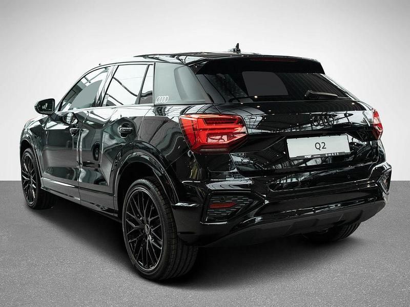 Neu Audi Q2 Advanced Plus 150 PS (110 kW) 2025 Mythosschwarz metallic SUV