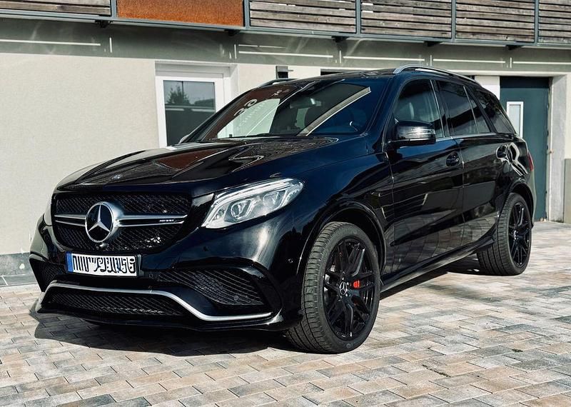 Schwarz Gebraucht 2016 Mercedes GLE63 AMG AMG SUV | 57.500 € (Teuer) - Bild 1/4
