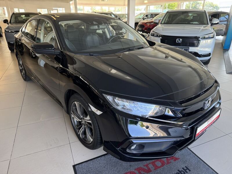 Schwarz Gebraucht 2020 Honda Civic Executive Limousine | 23.990 € (Etwas zu teuer) - Bild 1/4